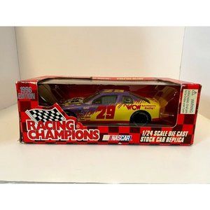 STEVE GRISSOM #29 WCW STING 1996 EDITION RACING CHAMPIONS 1:24 SCALE